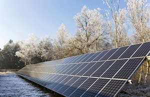 Effectiveness-of-solar-panels-in-winters